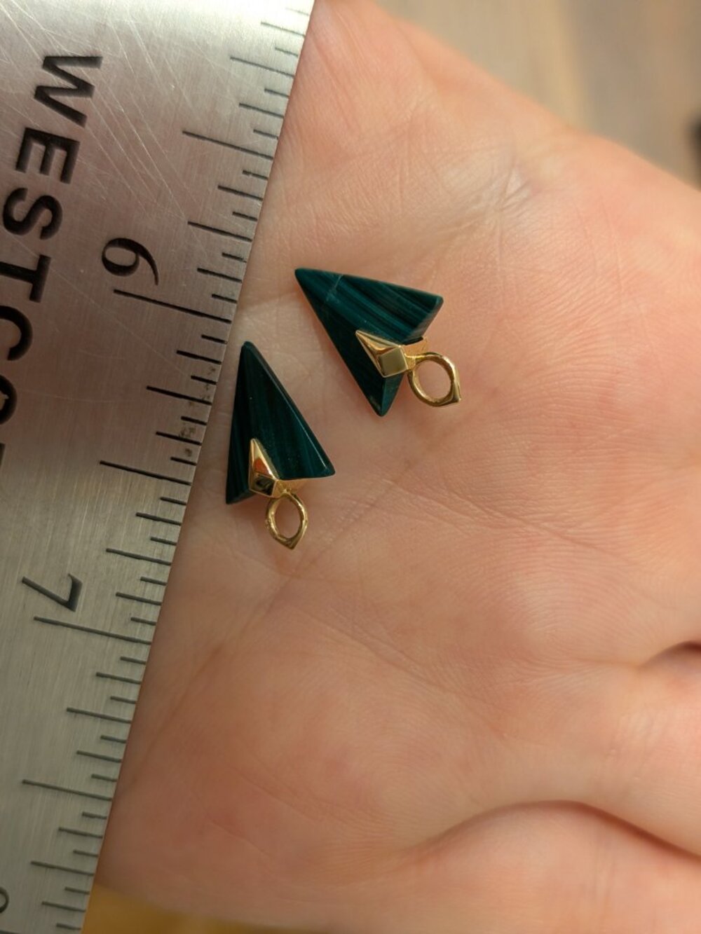Annoushka Malachite 18k Gold Drop Earrings - Picture 4 of 8